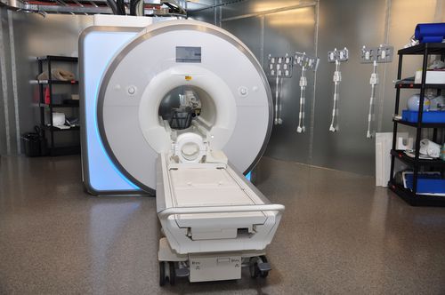 MRI Machines Go Super-Size for Chubbier US