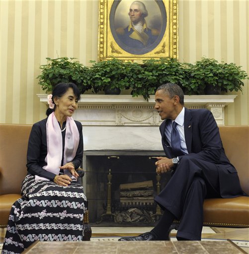 Congress Gives Suu Kyi Its Top Civilian Honor