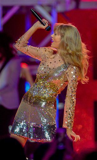 School for Deaf Wins Taylor Swift Concert, Disqualified