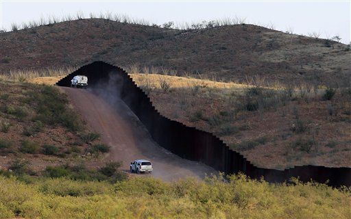 Mexico Arrests 2 for Killing of Border Patrol Agent