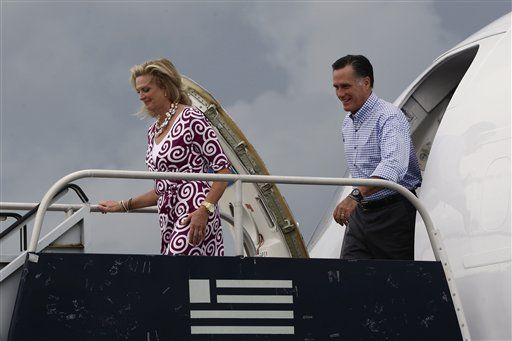 'Nice Guy' Mitt Moves Voters With Tales of Death