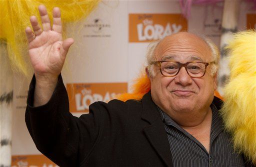 DeVito Romanced Extra, 'Promised to Make Her a Star'