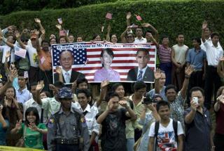 Obama Praises Reforms in Historic Burma Visit