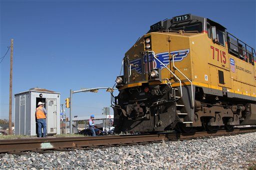 Train Warning Delayed in Texas Crash: Records
