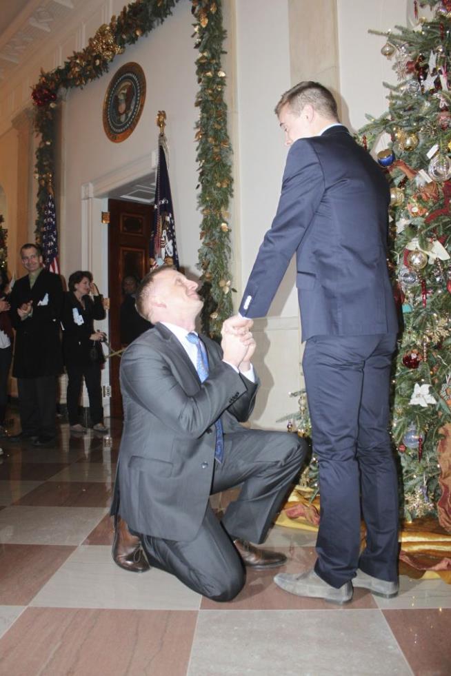 Marine Proposes to Partner at White House