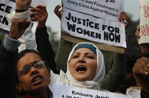 Delhi Gang-Rape Victim Takes Turn for the Worse