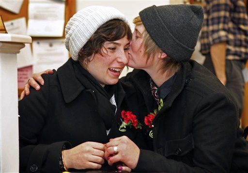 Maine Sees First Gay Marriages