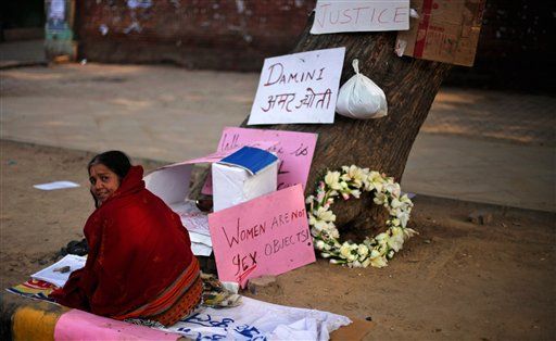 India Charges 5 Men With Murder in Gang Rape Case