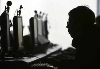 Dad Hires Online 'Assassins' to End Son's Gaming