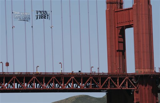 Torch Protesters Climb Golden Gate Bridge