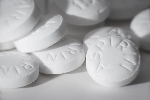 Lengthy Aspirin Use Tied to Blindness