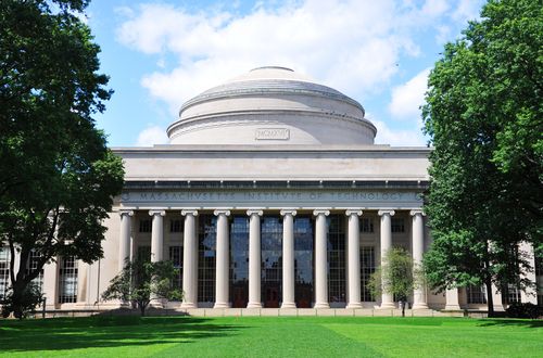 Hoax Report of Gunman Puts MIT in Lockdown