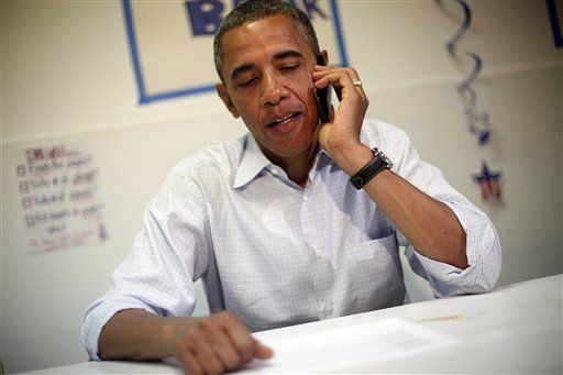 Petition Gets Obama to Back Unlocking Cell Phones