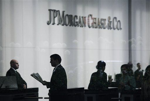 Senate Hits JPMorgan Execs on $6B Loss