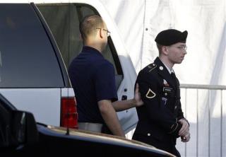Disguised SEAL Team Sixer Will Testify in Manning Trial