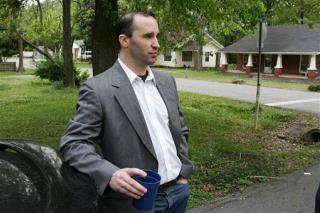 FBI Links Ricin to Letters' Suspect