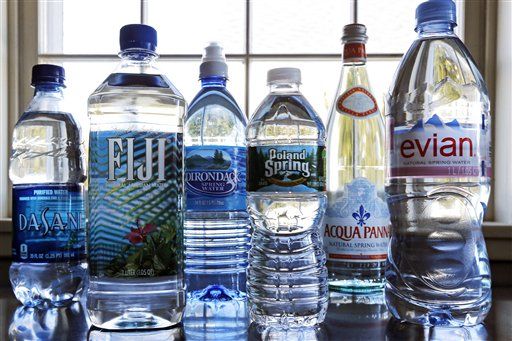 In China, Officials Sneak Their Booze in Water Bottles