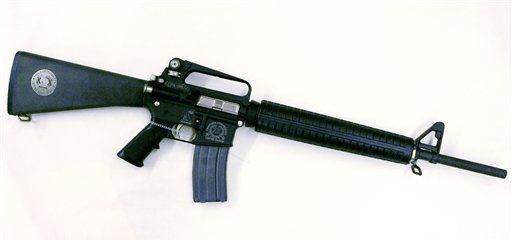 Man Gets Pulled Over, Fires AR-15 at Cop