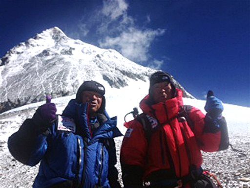 Japan Climber Becomes Oldest to Scale Everest