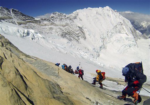 Coming to Everest: A Ladder?