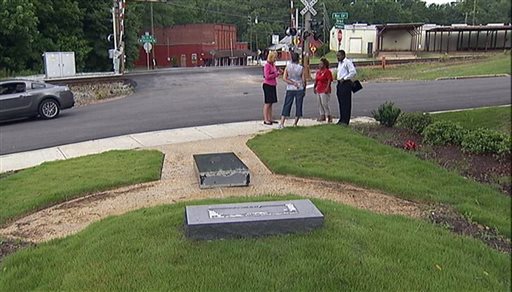 Monument to First Lady's Ancestor Toppled