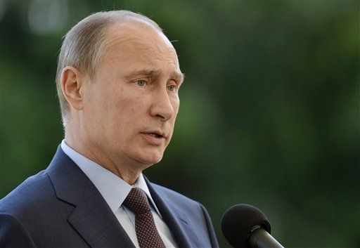 Putin: Snowden Can Stay If...