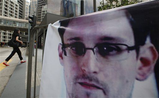 Snowden: The UK Is Collecting Everything