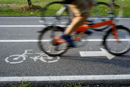 Teens Chase Kidnapper's Car ... on Their Bikes
