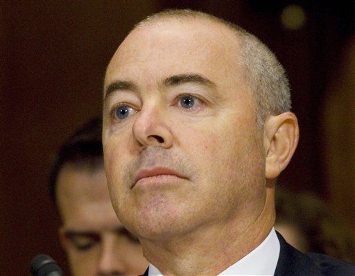 DHS Nominee Under Scrutiny After Helping Hillary's Brother