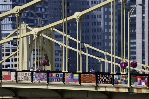 Knitters Drop 'Yarn Bomb' on Pittsburgh Bridge