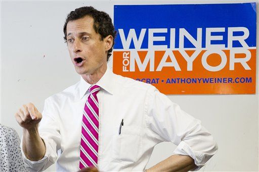 Majority of New Yorkers Embarrassed by Weiner, Spitzer