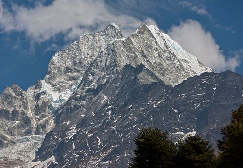 '68 Himalayas Crash Site Yields a Body