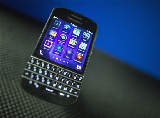 Brutal Day for Blackberry: Cuts 40% of Workforce
