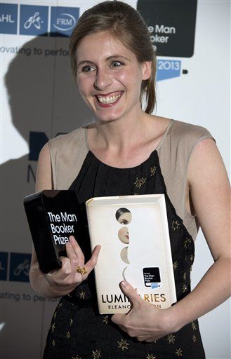 Kiwi, 28, Is Youngest-Ever Booker Winner