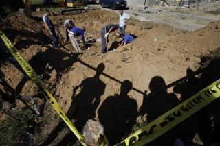 Hundreds Found In Bosnian Mass Grave