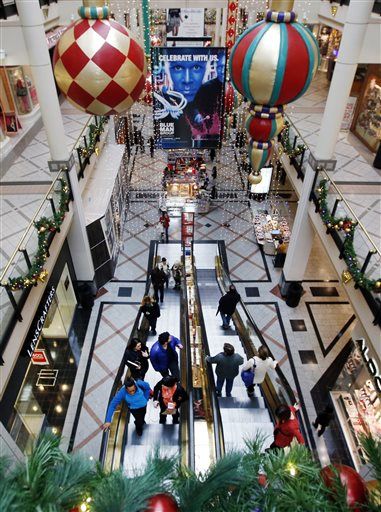 New Englanders Thankful for Holiday Shopping Ban