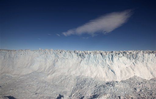 2.6K Feet Below Greenland Ice Sheet, 2 Huge Lakes