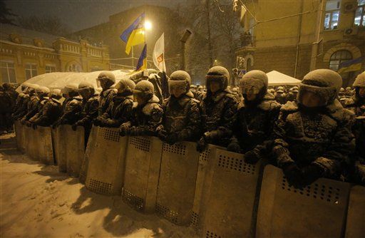 Riot Cops Break Up Ukraine Protest Camps
