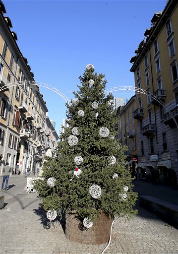 City Orders Sex Toys Removed From Christmas Tree