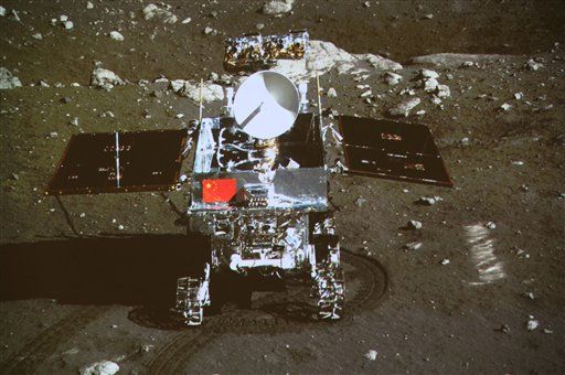 China's Moon Rover Sends Back First Pics