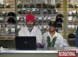 First Day of Colo. Pot Sales Stays Mellow