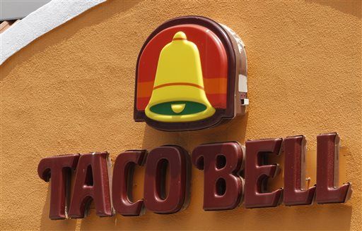Suit: Cops Left Hispanic Drunk Guy at Taco Bell