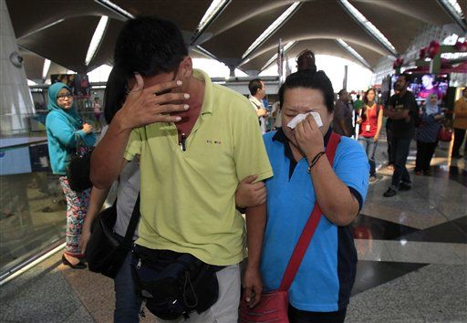 Malaysia Airlines Jet With 239 Aboard Is Missing