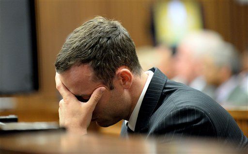 Pistorius Vomits Amid Autopsy Details