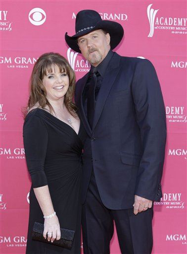 Trace Adkins' Wife Files for Divorce