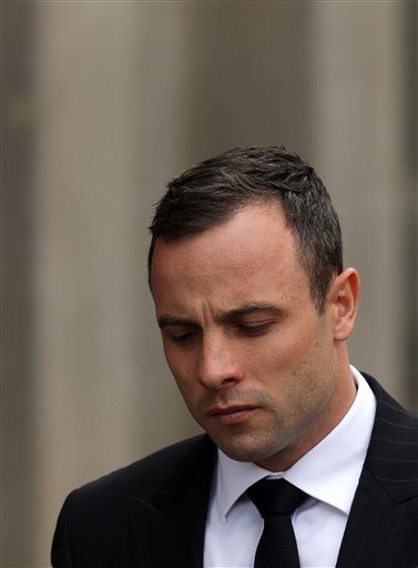 Pistorius: She 'Died Whilst I Was Holding Her'