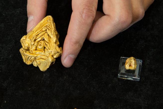 Scientist: Gold Crystal 'Too Big to Be Real' Is Real
