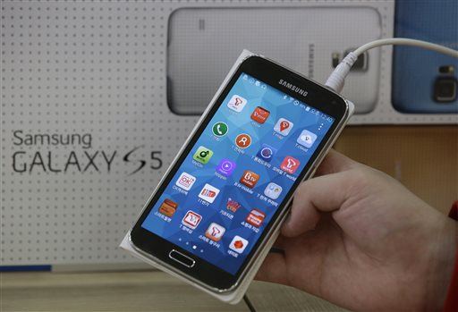 Apple Wins Partial Victory Over Samsung on Patents
