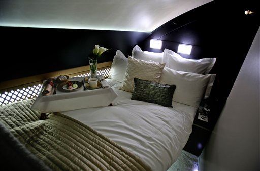 Airline to Offer 3-Room Suites, With Butler
