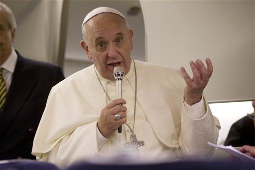 Pope to Meet Sex Abuse Victims, Declares 'Zero Tolerance'